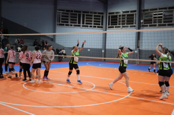 Foto - CAMPEONATO MUNICIPAL DE VÔLEI FEMININO 