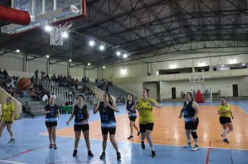 Foto - CAMPEONATO MUNICIPAL DE BASQUETE FEMININO