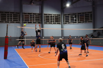 Foto - PREMIAÇÃO DO CAMPEONATO MUNICIPAL DE VÔLEI MASCULINO
