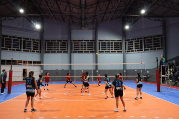 Foto - CAMPEONATO MUNICIPAL DE VÔLEI FEMININO 