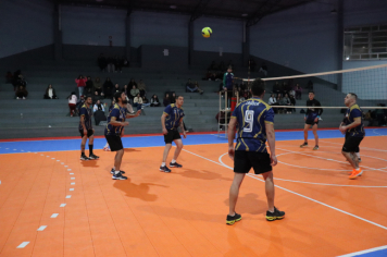 Foto - PREMIAÇÃO DO CAMPEONATO MUNICIPAL DE VÔLEI MASCULINO
