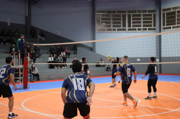 Foto - PREMIAÇÃO DO CAMPEONATO MUNICIPAL DE VÔLEI MASCULINO