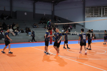 Foto - PREMIAÇÃO DO CAMPEONATO MUNICIPAL DE VÔLEI MASCULINO