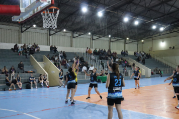 Foto - CAMPEONATO MUNICIPAL DE BASQUETE FEMININO