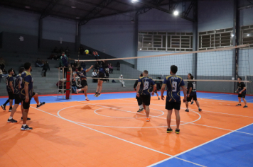 Foto - PREMIAÇÃO DO CAMPEONATO MUNICIPAL DE VÔLEI MASCULINO