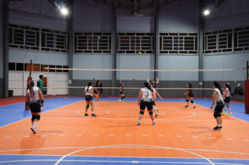 Foto - CAMPEONATO MUNICIPAL DE VÔLEI FEMININO 