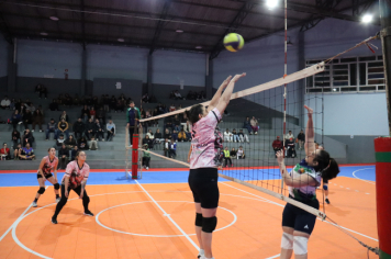 Foto - CAMPEONATO MUNICIPAL DE VÔLEI FEMININO 