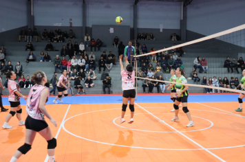 Foto - CAMPEONATO MUNICIPAL DE VÔLEI FEMININO 