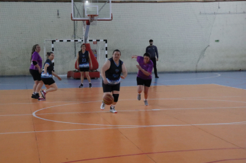 Foto - CAMPEONATO MUNICIPAL DE BASQUETE FEMININO