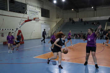 Foto - CAMPEONATO MUNICIPAL DE BASQUETE FEMININO