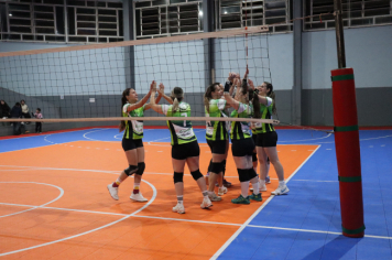 Foto - CAMPEONATO MUNICIPAL DE VÔLEI FEMININO 