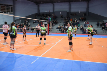 Foto - CAMPEONATO MUNICIPAL DE VÔLEI FEMININO 