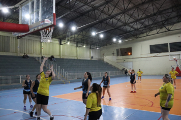 Foto - CAMPEONATO MUNICIPAL DE BASQUETE FEMININO