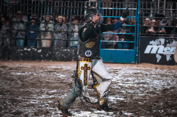 Foto - 4º PIRAÍ RODEO FEST - LEONARDO