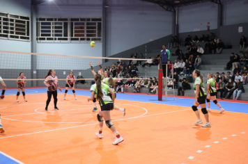 Foto - CAMPEONATO MUNICIPAL DE VÔLEI FEMININO 