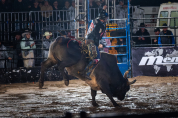 Foto - 4º PIRAÍ RODEO FEST - LEONARDO