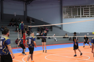 Foto - PREMIAÇÃO DO CAMPEONATO MUNICIPAL DE VÔLEI MASCULINO