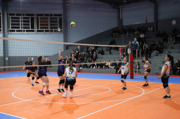 Foto - CAMPEONATO MUNICIPAL DE VÔLEI FEMININO 