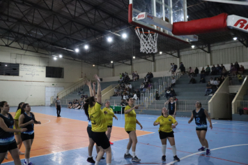 Foto - CAMPEONATO MUNICIPAL DE BASQUETE FEMININO