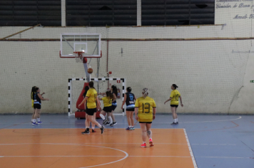 Foto - CAMPEONATO MUNICIPAL DE BASQUETE FEMININO