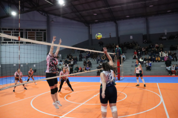 Foto - CAMPEONATO MUNICIPAL DE VÔLEI FEMININO 