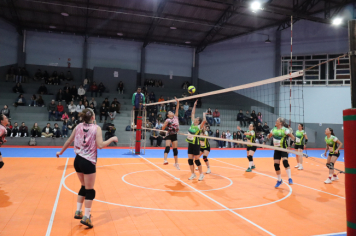 Foto - CAMPEONATO MUNICIPAL DE VÔLEI FEMININO 