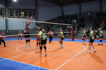 Foto - CAMPEONATO MUNICIPAL DE VÔLEI FEMININO 