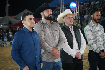 Foto - 4º Piraí Rodeo Fest - Gian e Giovani