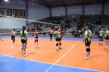 Foto - CAMPEONATO MUNICIPAL DE VÔLEI FEMININO 