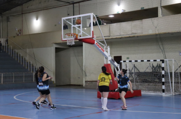 Foto - CAMPEONATO MUNICIPAL DE BASQUETE FEMININO