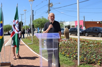 Foto - Prefeitura inaugura Praça Rivadávia Vargas Neto e amplia espaços de convivência na cidade