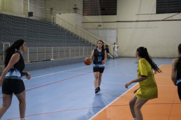 Foto - CAMPEONATO MUNICIPAL DE BASQUETE FEMININO