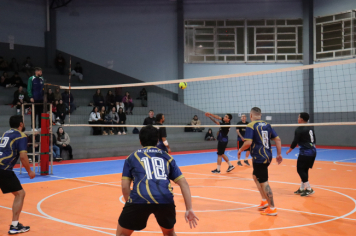 Foto - PREMIAÇÃO DO CAMPEONATO MUNICIPAL DE VÔLEI MASCULINO