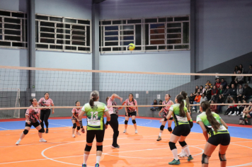 Foto - CAMPEONATO MUNICIPAL DE VÔLEI FEMININO 