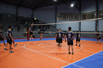 Foto - PREMIAÇÃO DO CAMPEONATO MUNICIPAL DE VÔLEI MASCULINO