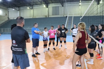 Foto - SELETIVA DE VOLEIBOL FEMINO