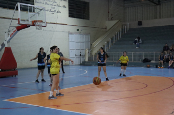 Foto - CAMPEONATO MUNICIPAL DE BASQUETE FEMININO