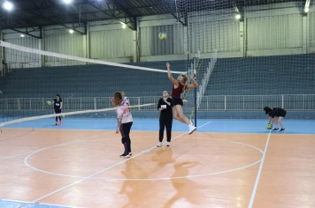 Foto - SELETIVA DE VOLEIBOL FEMINO