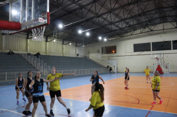 Foto - CAMPEONATO MUNICIPAL DE BASQUETE FEMININO