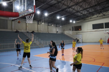 Foto - CAMPEONATO MUNICIPAL DE BASQUETE FEMININO