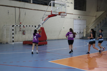 Foto - CAMPEONATO MUNICIPAL DE BASQUETE FEMININO