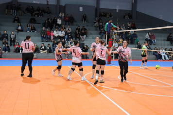 Foto - CAMPEONATO MUNICIPAL DE VÔLEI FEMININO 