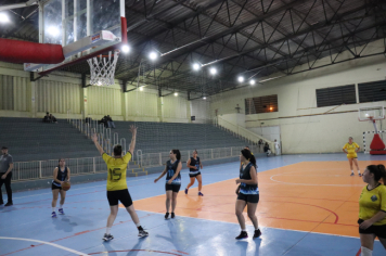 Foto - CAMPEONATO MUNICIPAL DE BASQUETE FEMININO
