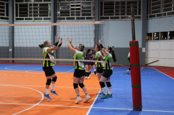Foto - CAMPEONATO MUNICIPAL DE VÔLEI FEMININO 