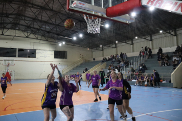 Foto - CAMPEONATO MUNICIPAL DE BASQUETE FEMININO