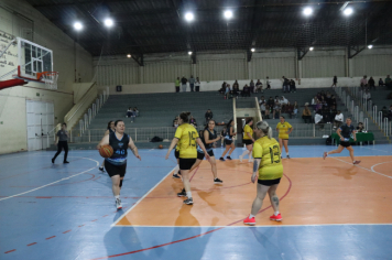 Foto - CAMPEONATO MUNICIPAL DE BASQUETE FEMININO