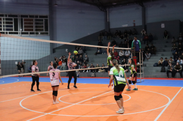 Foto - CAMPEONATO MUNICIPAL DE VÔLEI FEMININO 
