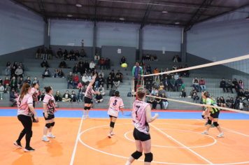 Foto - CAMPEONATO MUNICIPAL DE VÔLEI FEMININO 