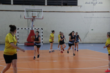Foto - CAMPEONATO MUNICIPAL DE BASQUETE FEMININO