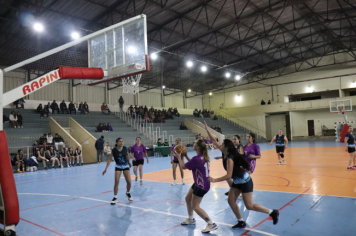 Foto - CAMPEONATO MUNICIPAL DE BASQUETE FEMININO